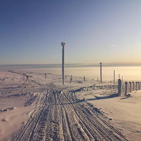 Fjaellen Crest Ski-in Ski-out By Aavalevi